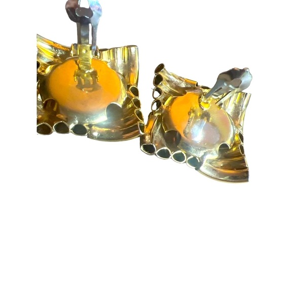 Large Gold Clip-on Earrings Bold Chunky Trending Fashion 80s - Picture 8 of 12